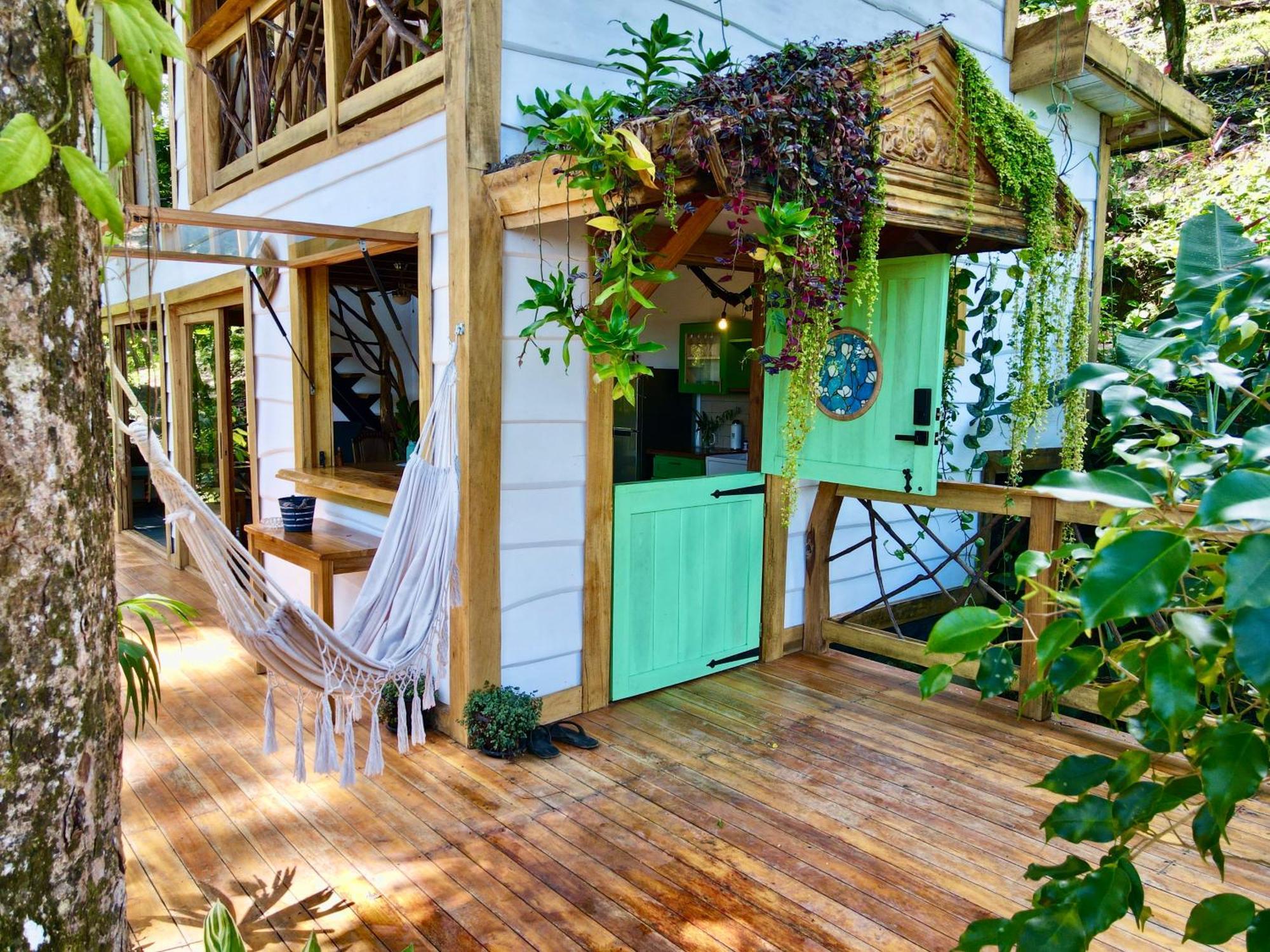 Jungle Spirit Treehouse Villa Cahuita Exteriör bild