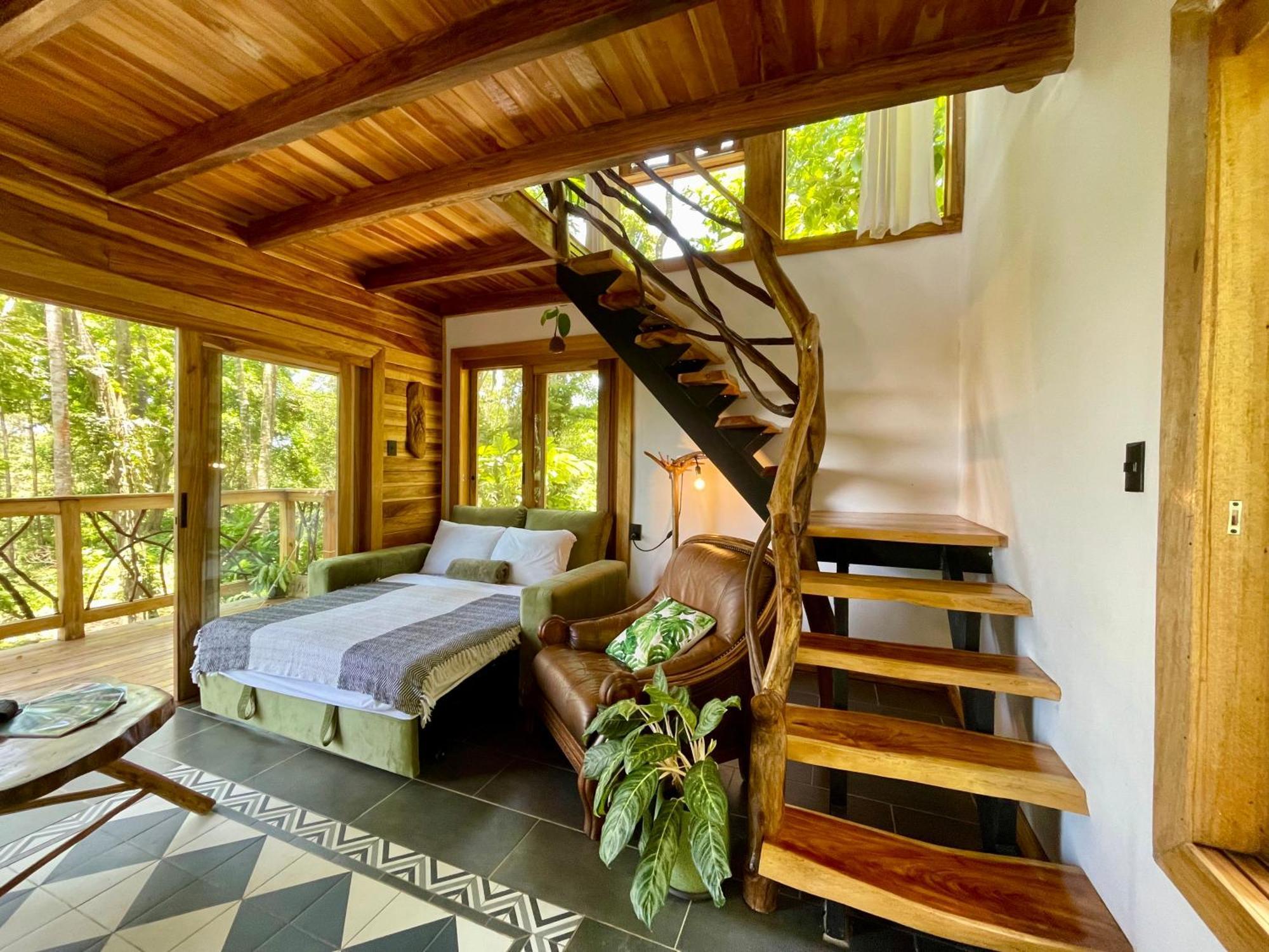 Jungle Spirit Treehouse Villa Cahuita Exteriör bild
