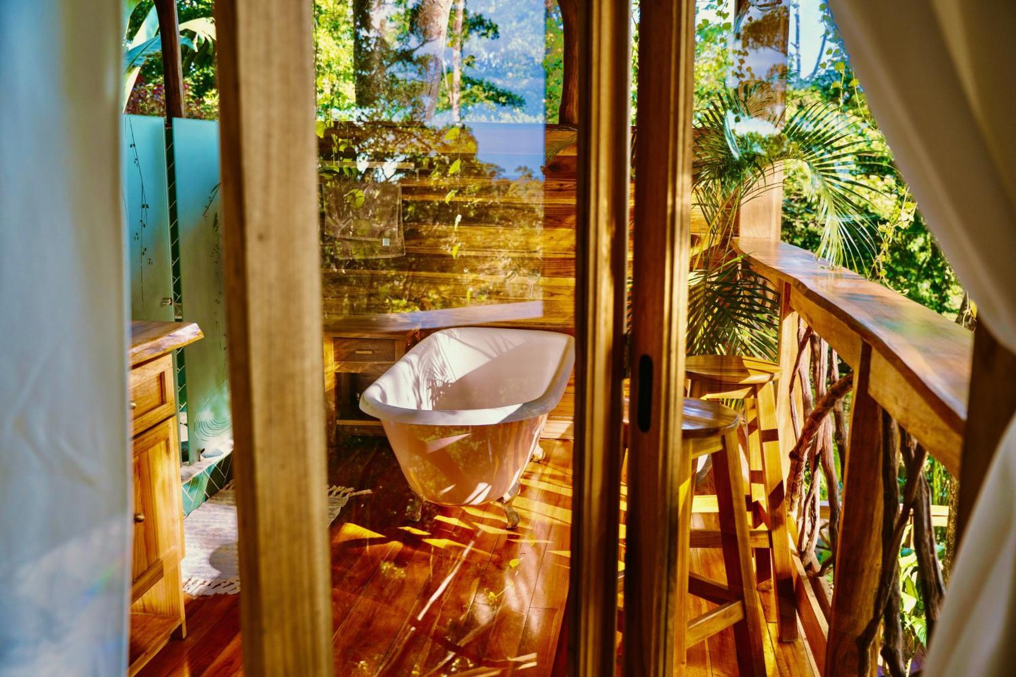 Jungle Spirit Treehouse Villa Cahuita Exteriör bild